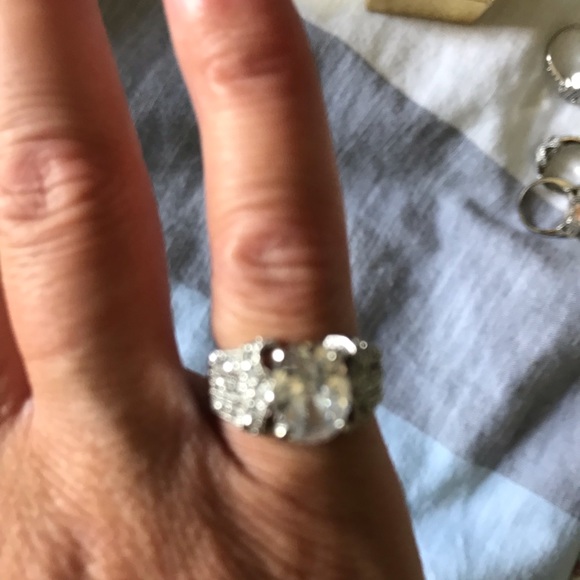 Cocktail Ring - Picture 2 of 4